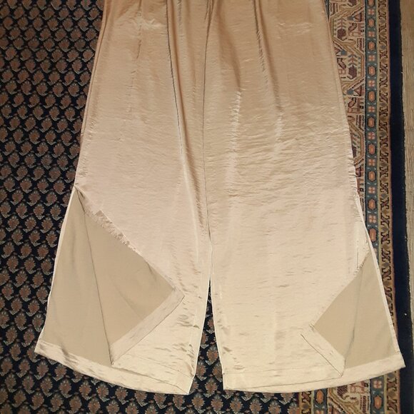 Pants or Pajamas Pj's * Tan Satin w/Slits on Legs * 2 On-Seam Pockets * XL * EUC - Picture 9 of 9